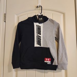 NWT Boys Under Armour Hoodie Size Small